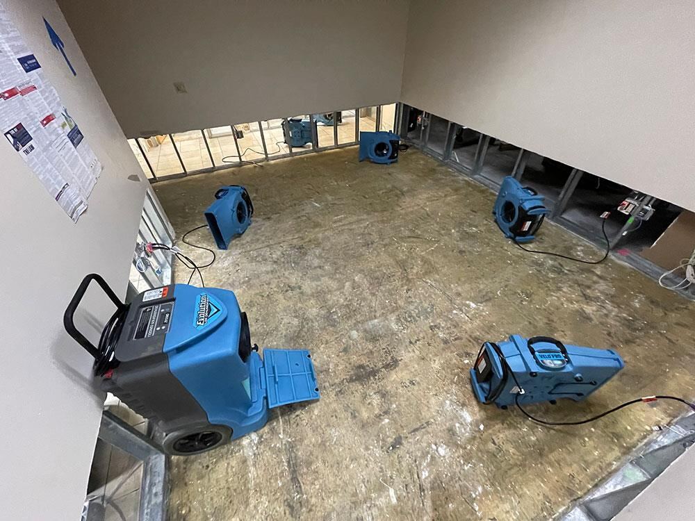 Structural drying after large-scale demolition